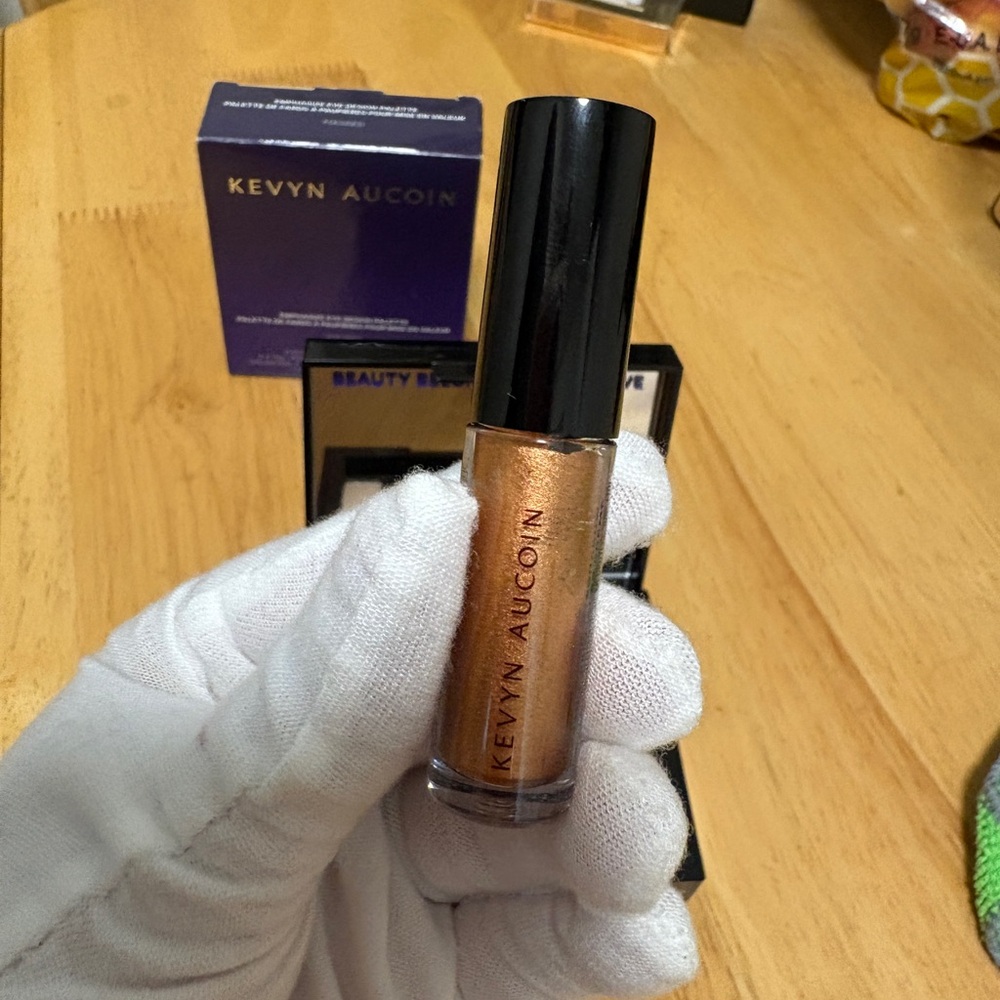 Kevyn Aucoin Emphasize Eye Design Palette In Focused~ Full Sz BNIB Authentic NEW - Picture 5 of 11